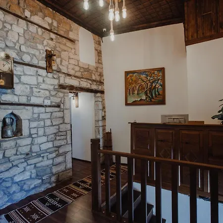 Tradita E Beratit Hotel 4*