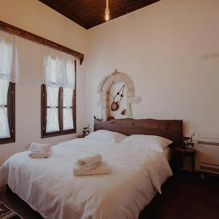 Hotel Tradita E Beratit