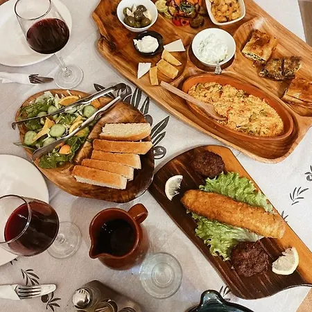 Tradita E Beratit 4*