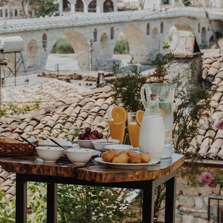 Tradita E Beratit 4* Berat