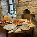 Hotell Tradita E Beratit Berat