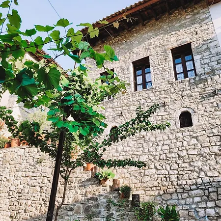 Tradita E Beratit 4*