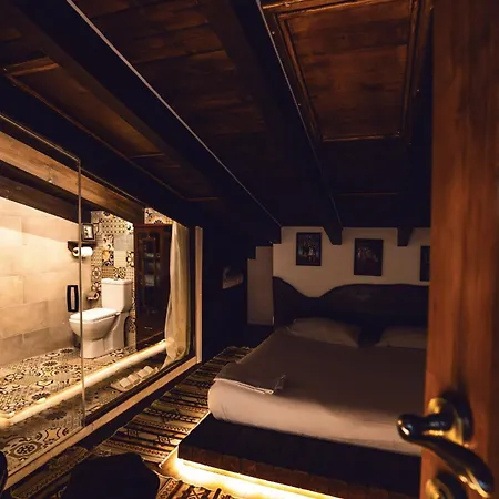 Tradita E Beratit 4* Berat