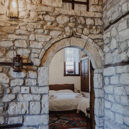 Tradita E Beratit 4*