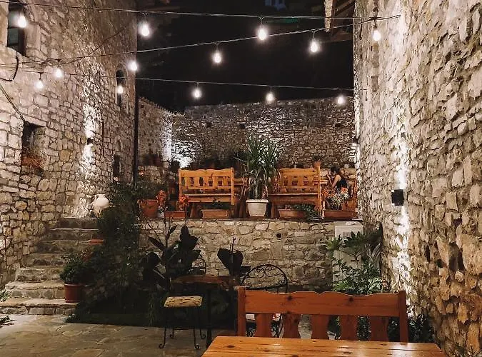 Tradita E Beratit Hotel Berat