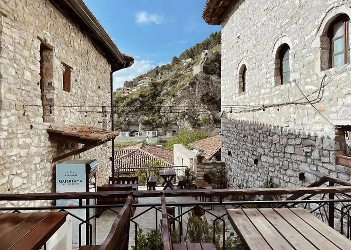 Tradita E Beratit 4* Berat