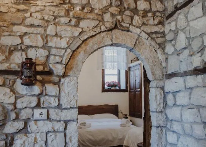 Tradita E Beratit 4*