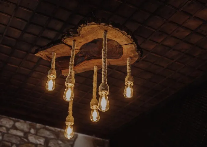 Tradita E Beratit Hotel